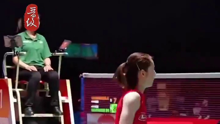 “山羊组合”轻松晋级！许久未见志田千阳亮相日本公开赛 #志田千阳 #志田千阳羽坛美女 #志田千阳冠军