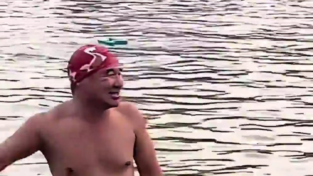 北京晴河北阴，天津又开始下掰掰了！！#天津 #看一次笑一次 #名场面 #跳水