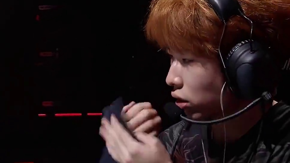 yosemite稳定架枪
枪法压制豪取ACE
#FPX对阵NOVA  #2025VCTCN第二赛段