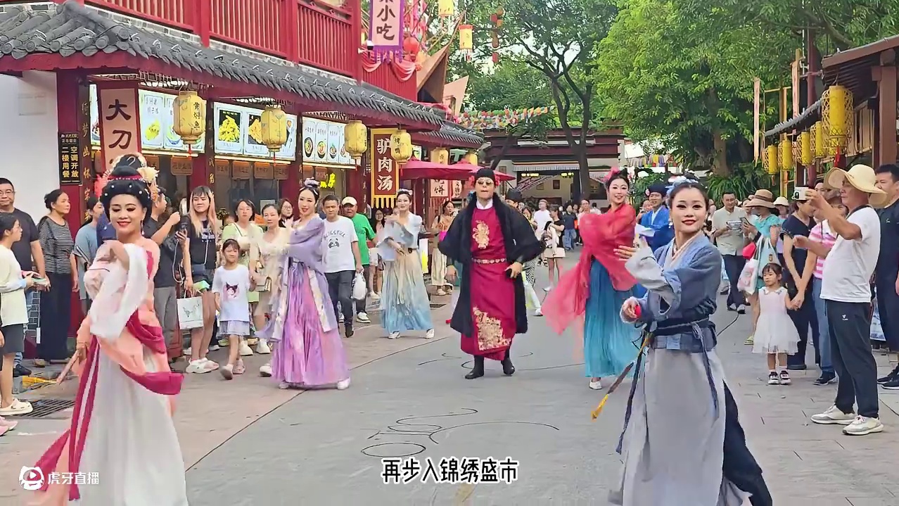 夏天的答案就藏在锦绣中华民俗村里！ #梦华仲夏夜泼水狂欢节 #锦绣中华民俗村 #万物皆可泼 #夏日出