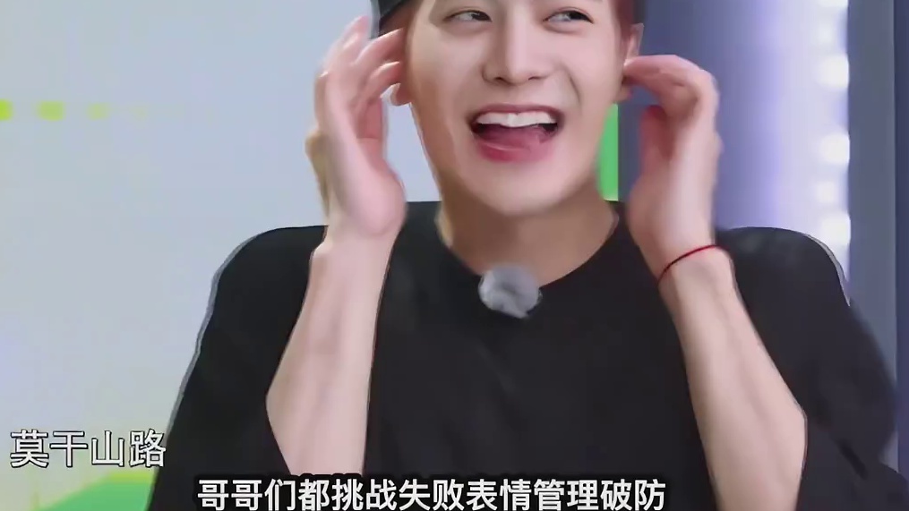 当单纯的阿瑟进化成腹黑小伙1