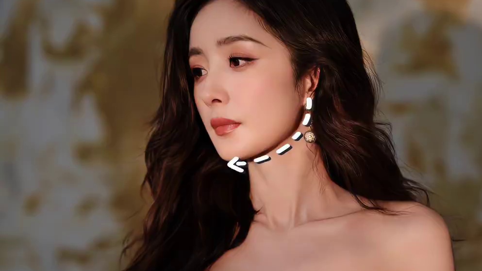 你的面相能量变了吗？穿搭得和当下气场共振呀～你的衣服能量场跟上了吗？我的形象力诊断3.0来帮你！#形