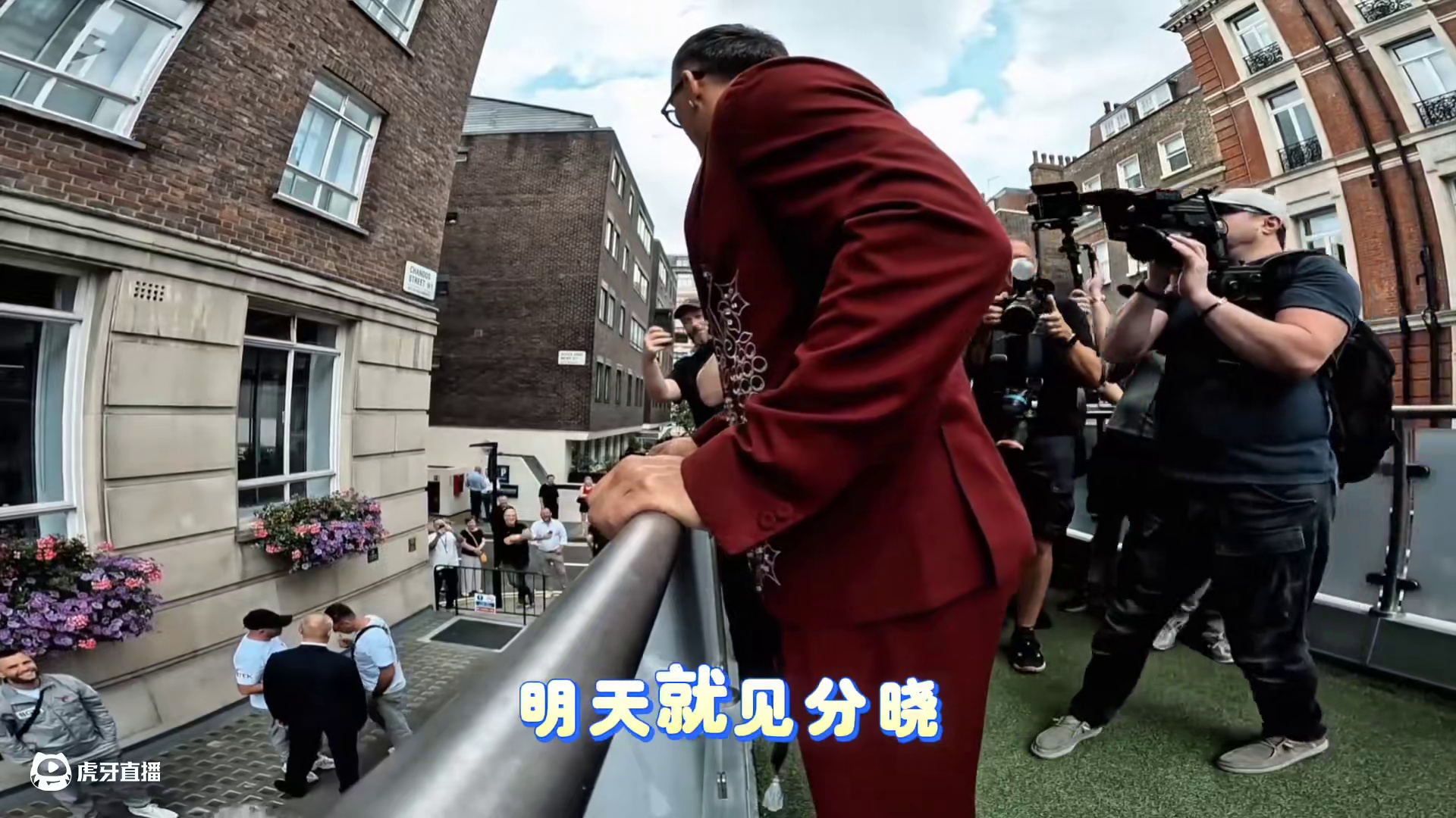 四十七岁的帕奎奥挑战拳王乌西克杜布瓦的二战会是什么结果 #拳击 #拳王帕奎奥 #乌西克vs杜布瓦