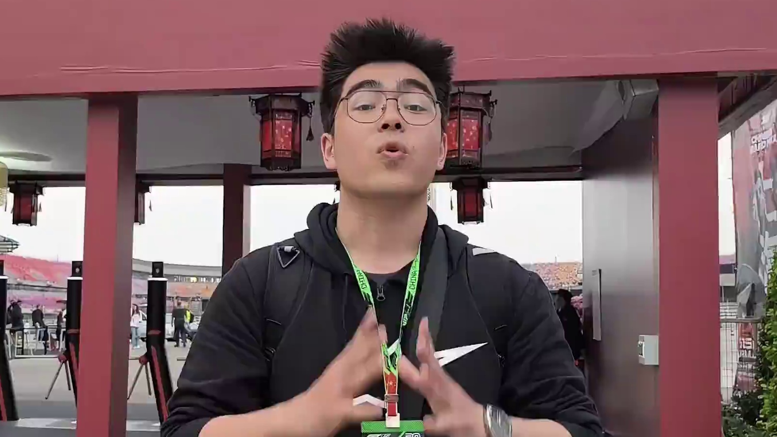 “我真的...热爱F1” 
今天的