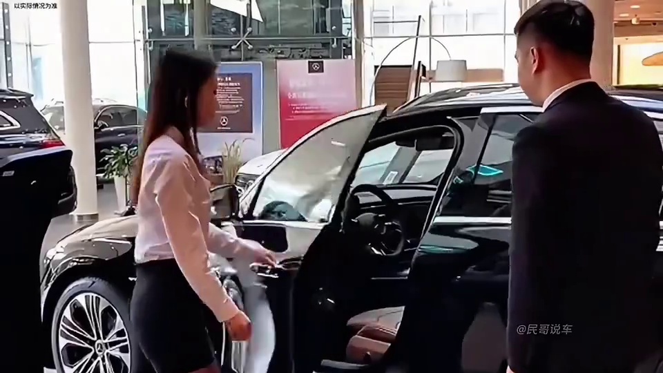 这年头没钱真的没法硬装#奔驰 #买车 #迈巴赫