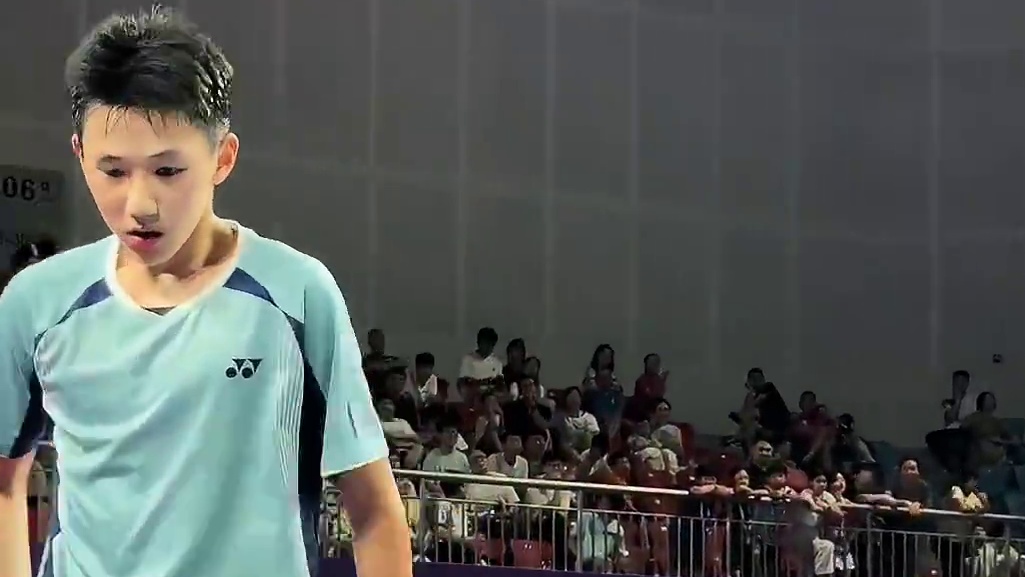 福建队人才辈出！ 福建队小将陈钰鼎
斩获郴州林丹杯男单青少年组冠军#羽毛球 
#郴州林丹杯 #林丹杯