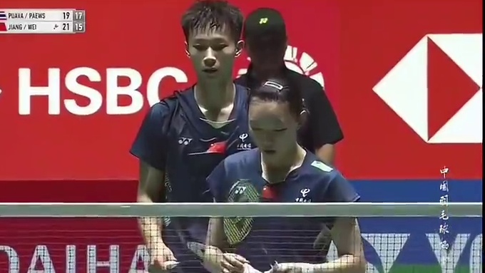 2025日本公开赛国羽混双酱板鸭组合不负众望，张军主席亲自坐镇教练席，可见国羽多重视，毕竟凤凰组合昨