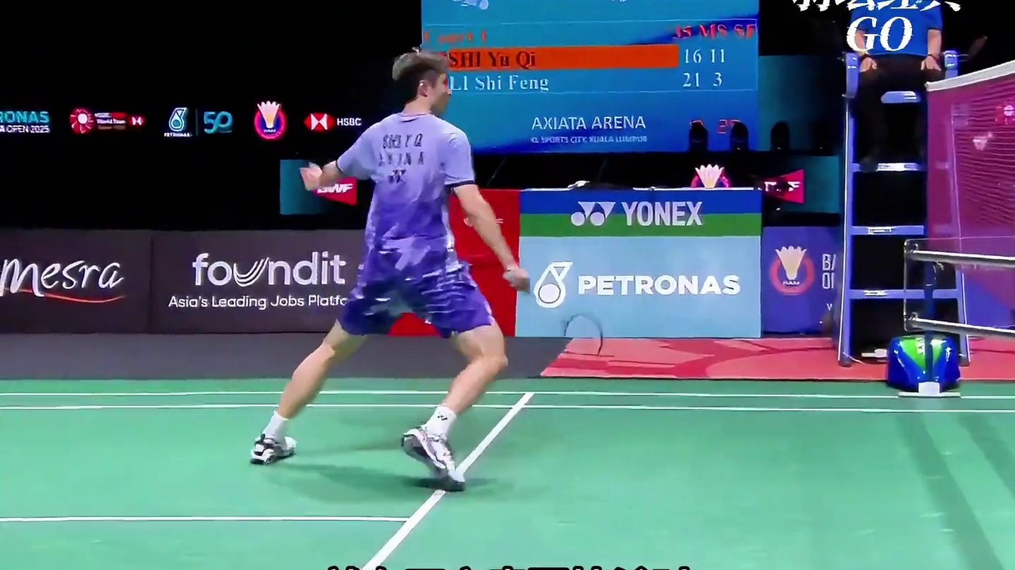 当二弟遇到国羽一哥，差的是不是操作? #羽毛球#石宇奇 #李诗沣