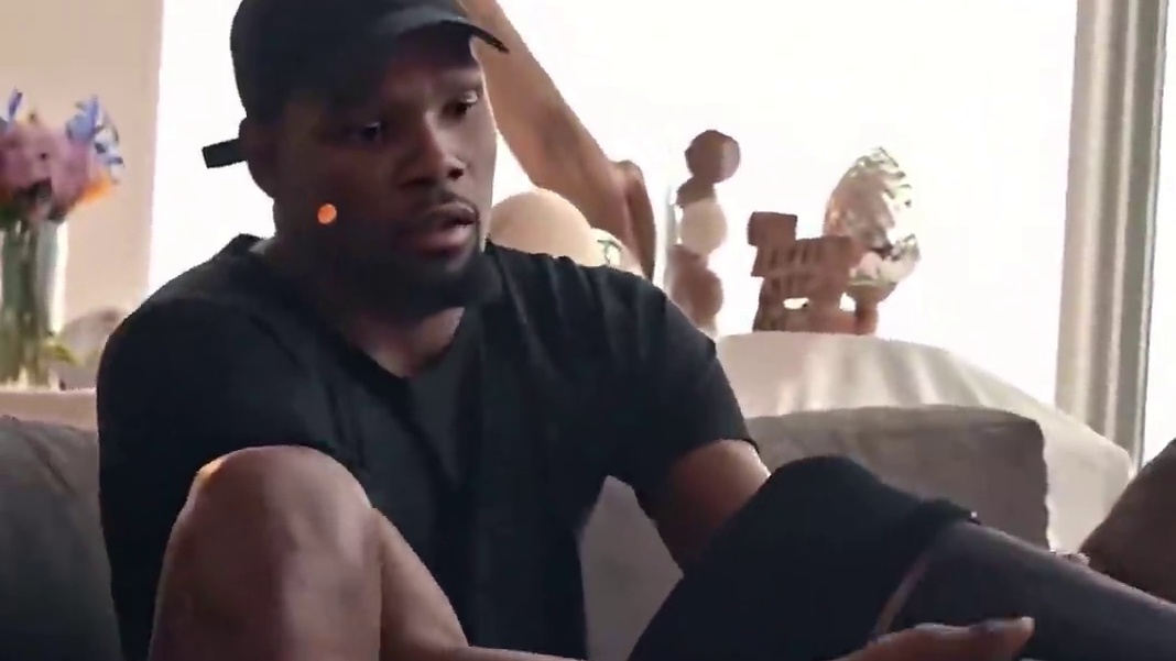 35岁的阿杜想谈恋爱了 深夜转发其十年前的推特内容 阿杜终究还是没能熬得住寂寞啊