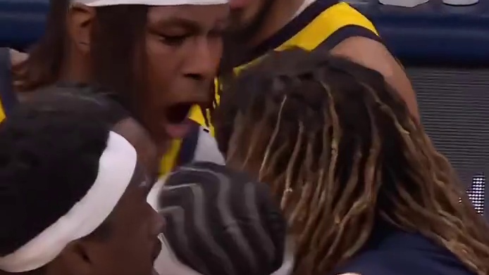 哈利伯顿绝杀雷霆