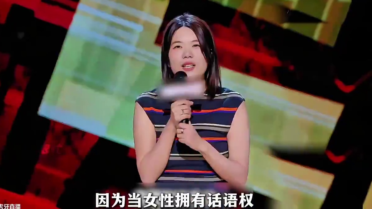 当更多优秀女前辈身处高位，她们的高度便是后辈出发的刻度#IU#宋佳#孙颖莎#女性力量#女性群像