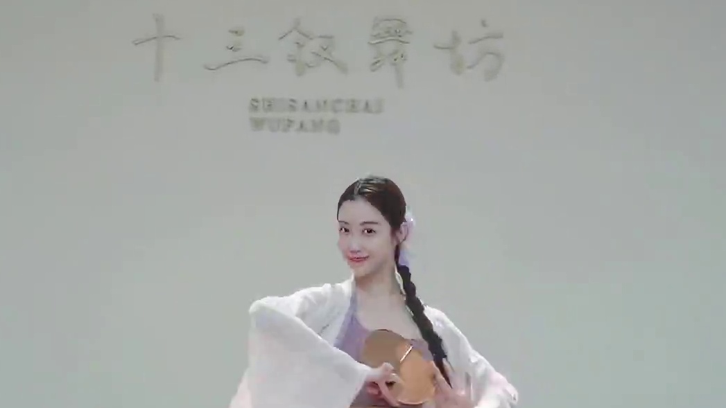 作为江苏女孩 当然要跳《苏州慢》呀～ #苏州慢 #苏州慢舞蹈 #古典舞 #成人古典舞 #古典舞的美 