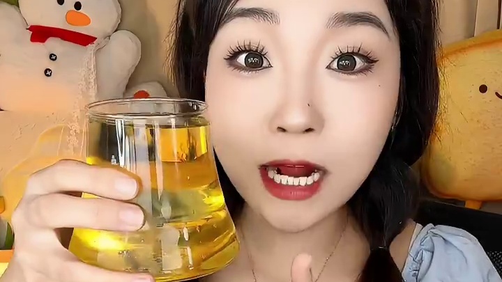 夏日好喝的苹果汁！！！配料干净，特别清爽！冷藏一下太哇塞了！ #真好喝 #苹果汁 #苹果汁好喝 #仙