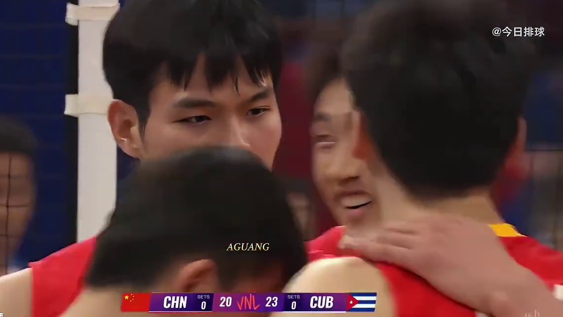 #中国男排 #排球
要记住每一次自己赢球时的样子，
带着这份力量继续前行，
未来一定还有更多胜利在等