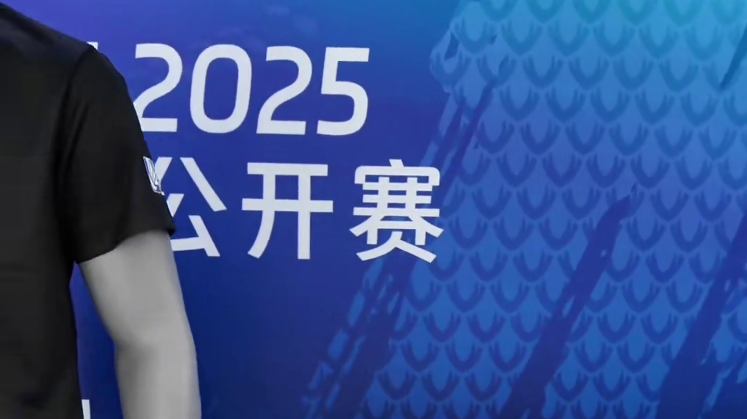 又荣获奈良亲签～ #羽毛球 #羽动龙城胜利在握 #威克多中国羽毛球公开赛