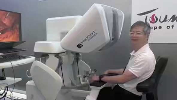 50分钟震撼全球！ 全球首例超远程机器人辅助肝癌根治手术，这次中国技术又给全球打了个样#手术  #黑