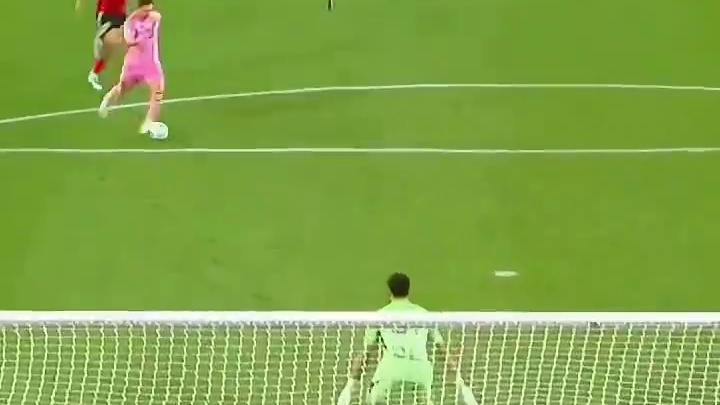 太强了！38岁 梅西 梅开二度独造四球