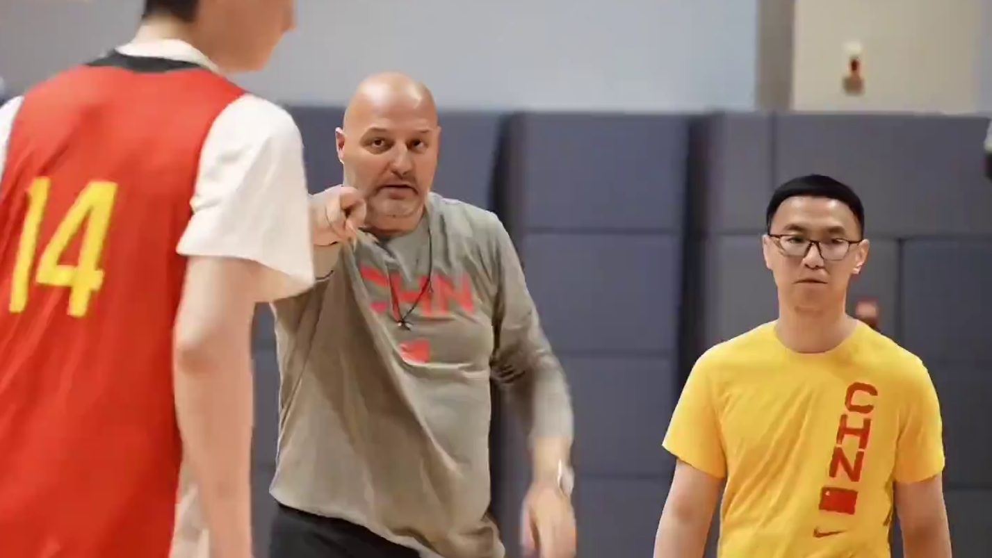 真带不动？用人遭到静雨狠斗！乔帅到底是什么级别的教练？