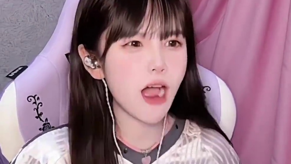 太过分了…#饱饱 #声优 #甜妹 #搞笑日常