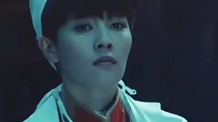 拍《烈火军校》时，女主第一人选并非白鹿，只因对方不愿剪短发，白鹿捡漏成经典#烈火军校 #白鹿 #谢襄