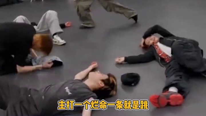 还是那句话 老了以后可怎么跳啊 #riize #illit #kpop#舞蹈 #娱乐评论大赏