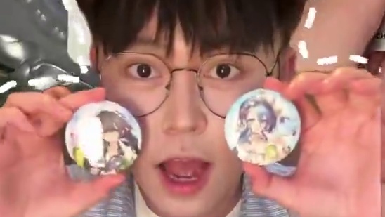 终于喝上“奈雪的茶X重返未来1999”联名啦！好好看… #奈雪重返未来联动#奶茶配9越喝越有#奈雪撞