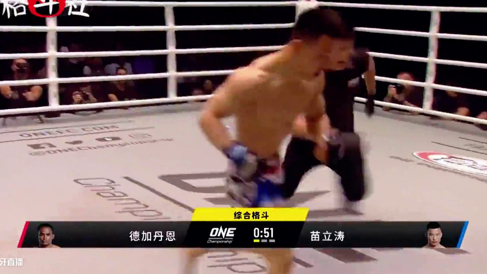 堪比一龙的中华少林武僧，国际擂台碾压日本拳王，弘扬少林武术！#格斗 #搏击 #武僧一龙