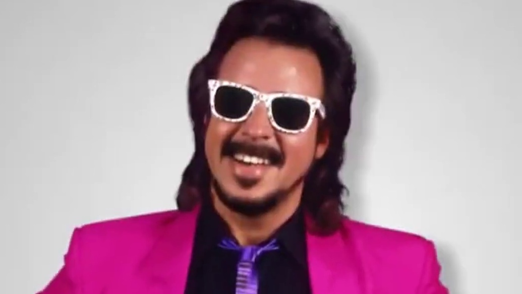 为什么胡克霍根喜欢穿红黄配色的衣服？ #WWE #摔角 #胡克霍根