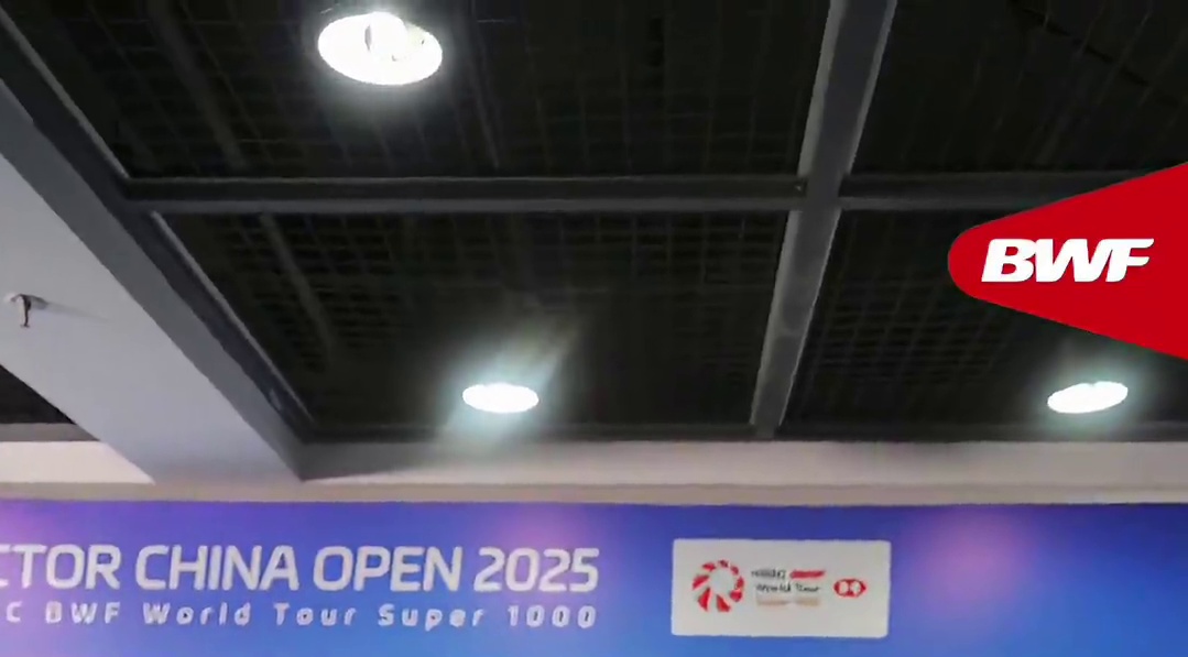 那份纯粹的感情，那种羽毛球精神的传递#羽毛球 #陈雨菲 #中国羽毛球公开赛