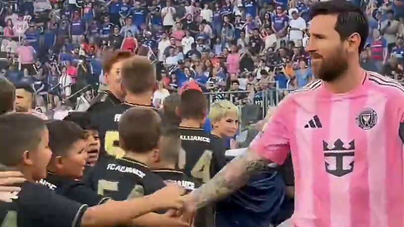 可能影响续约!缺席全明星被停赛 迈阿密老板:梅西很不开心 #梅西 #迈阿密国际 #足球 #dou来足