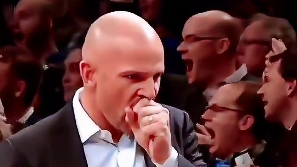 万花丛中过，片叶不沾身