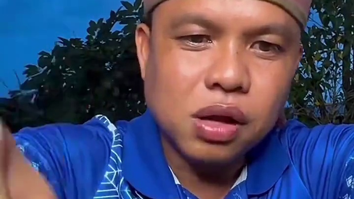 新鲜蔬菜酸辣浇汁️大鱿鱼 #美食 #户外美食 #泰国美食 #内容启发搜索