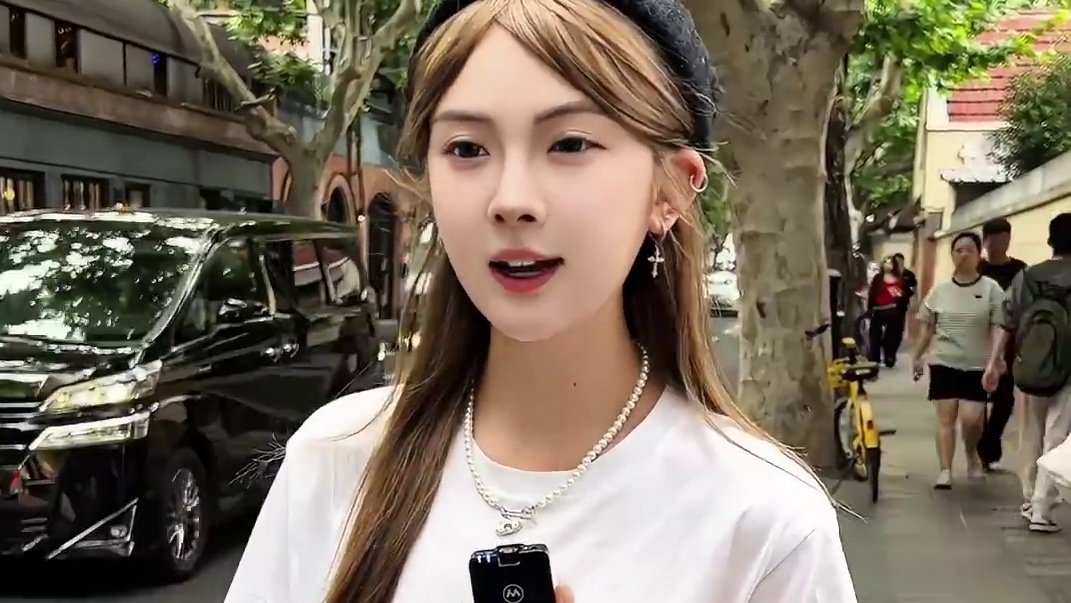 抽象又勇敢的小姐姐，一个人的时候想谈恋爱