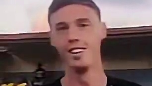 卡瓦哈尔：说好的一起踢到老呢？