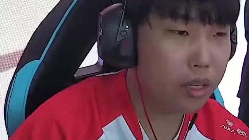 穿越火線賽事君的直播