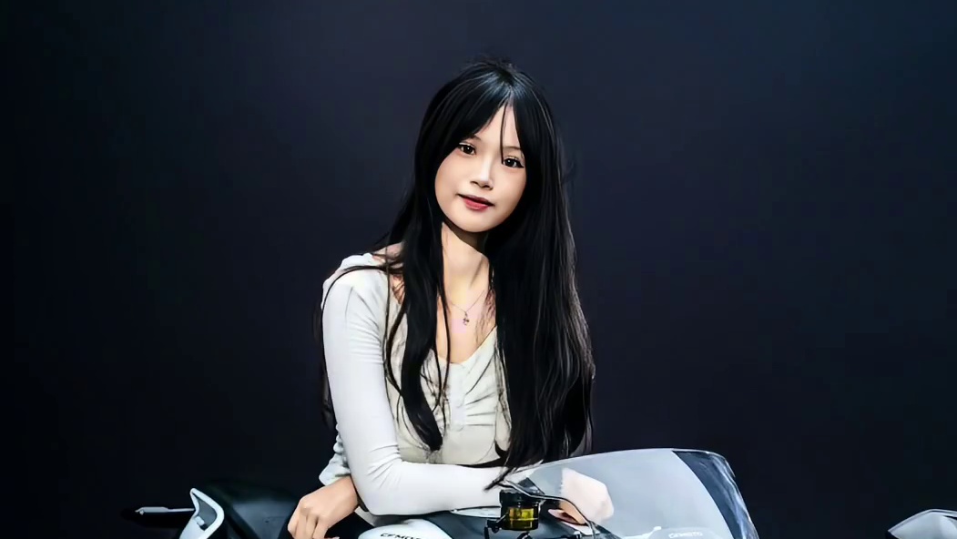 春风的750sr发布会没有公布价格，我觉得会定4万出头，不知道大家怎么看#春风750sr #春风摩托