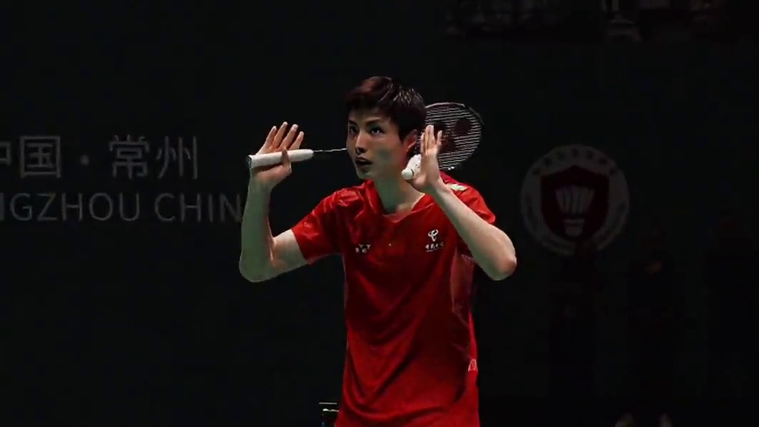 石宇奇击败王正行夺冠解锁第四个超级1000赛冠军#石宇奇 #中国羽毛球公开赛 #羽毛球