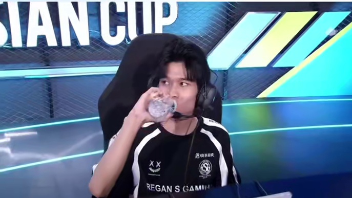 ⭐更白热化的比赛，更叹为观止的操作！快和S酱一起欣赏最新的《精彩集锦》，体验最刺激的赛场激情吧～ 
