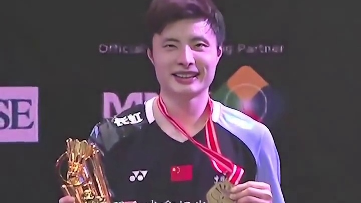 盘点石宇奇超级1000赛冠军，国羽男单历史首位达成这一壮举。 #羽毛球