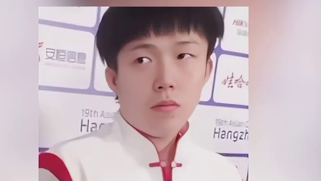 自从大头拍子被弄坏了，国乒现在最紧张的就是拍子