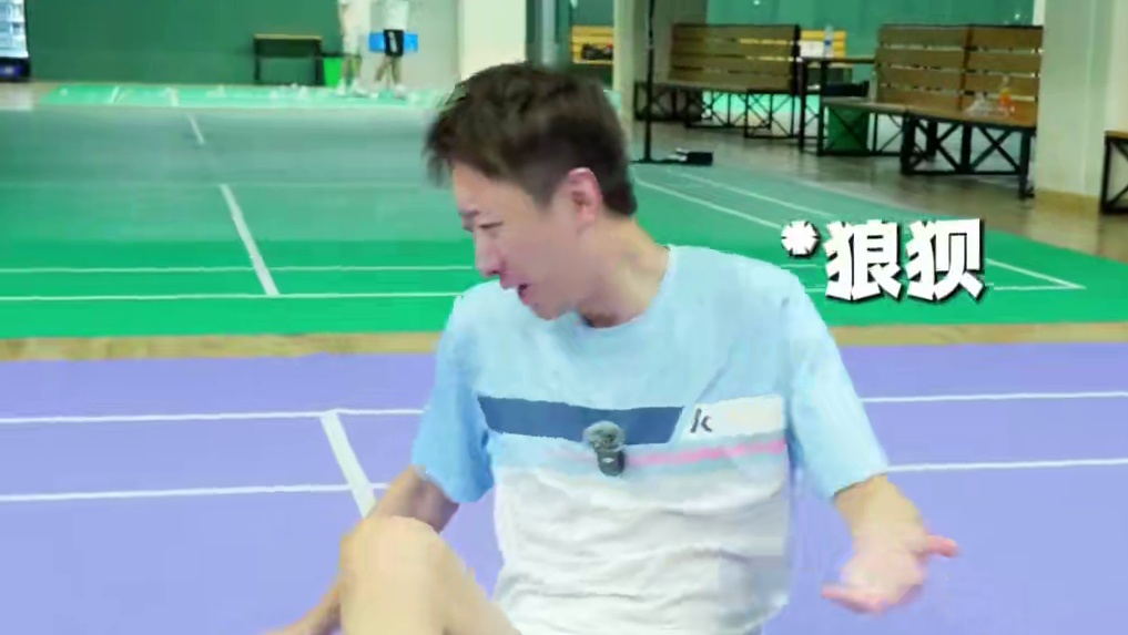 追身球还在用脸接？3招就能化险为夷！ #羽毛球 #川崎穿越星河 #川崎穿越星河球拍 #涨知识 #内容