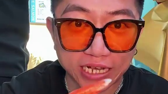 现在吃刺身都这么便宜了吗！这么一份居然才39.9！#京者三文鱼 #寻味烟火气 #发现宝藏小城 #三文