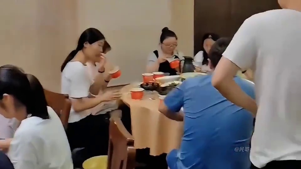 你的实力大数据很清楚#奔驰c级 #劳斯莱斯 #买车