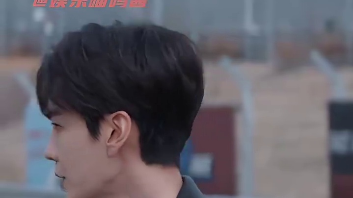 对外装不熟，关起门来又睡一个被窝，豹豹猫猫给我狠狠爱啊啊啊啊啊啊啊#深情眼 #毕雯珺 #张予曦 #靳