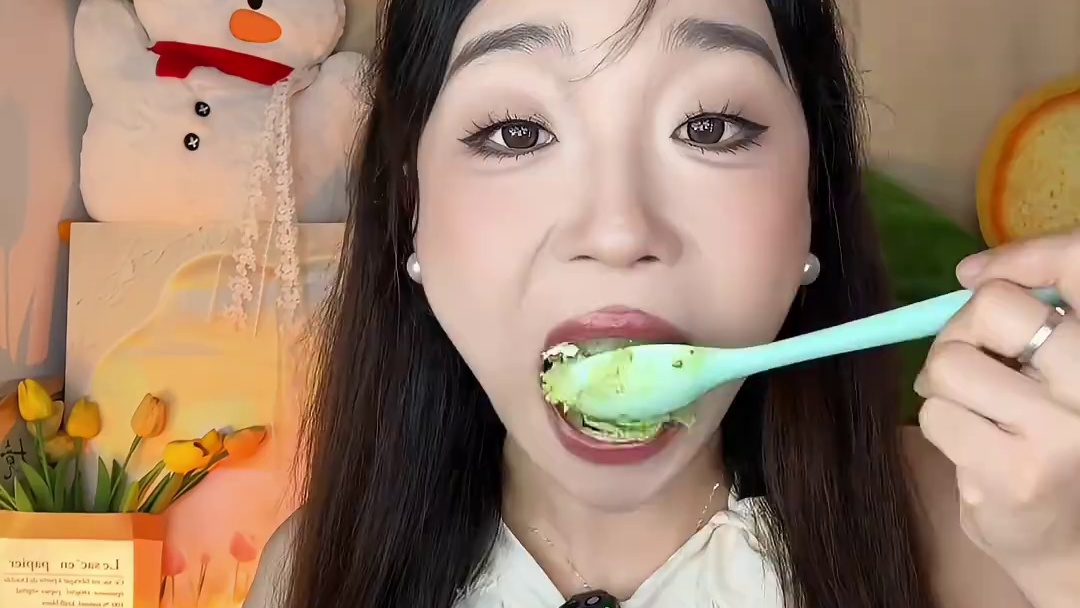 这是一条库存甜品食品～姐妹们想看啥评论区留言！#甜品治愈一切 #蛋糕 #网红千层蛋糕 #这也太好吃了