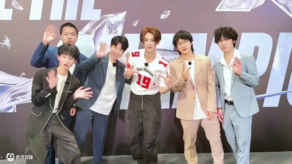 #大帅Fly花海景诗绝意战至巅峰开团 兄弟们集合，准备团战！#战至巅峰