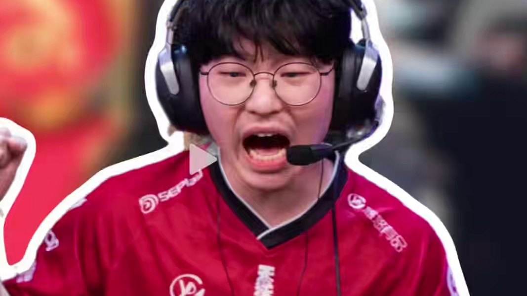 小菊：无畏契约正在更新！暴露身份！ #cs #天禄 #电竞名梗 #瓦罗兰特