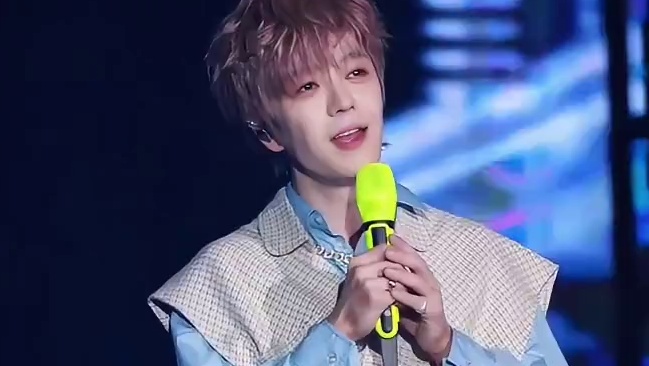 王栎鑫《最好的我们》长沙演唱会直拍. #王栎鑫#最好的我们#现场版live#王栎鑫x巡回演唱会