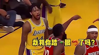 英格拉姆在干架這方面，比快攻還積極