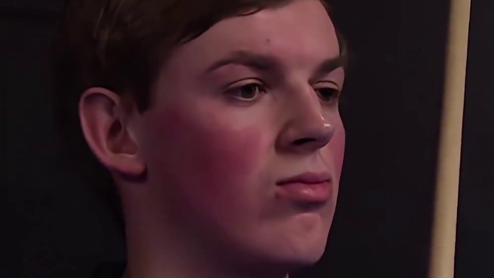 被超11分强行续命，丁俊晖逆天控球力挽狂澜，对手直接被打哭？ #斯诺克 #台球 #体育 #丁俊晖